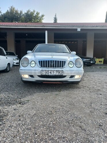 Mercedes E 240 2000, 318,400 km - 2.4 l - Masallı