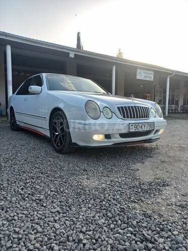 Mercedes E 240 2000, 318,400 km - 2.4 l - Masallı