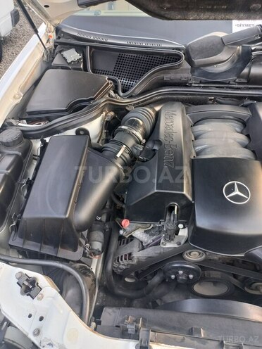 Mercedes E 240 2000, 318,400 km - 2.4 l - Masallı