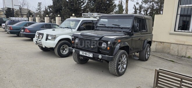 Land Rover Defender 2005, 107,000 km - 2.5 l - Bakı