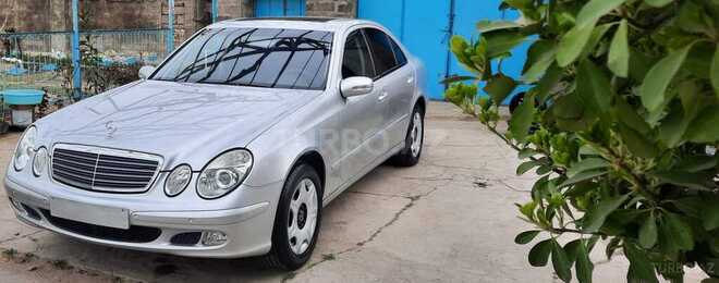 Mercedes E 220 d 2002, 285,425 km - 2.2 л - Bakı