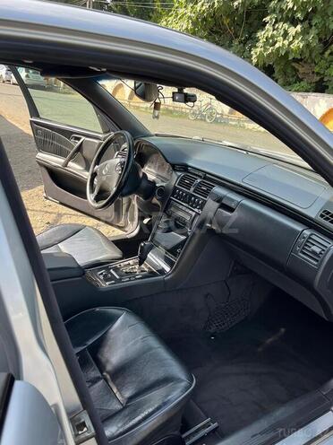 Mercedes E 320 1999, 450,000 km - 3.2 l - Lənkəran