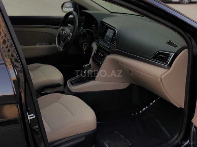 Hyundai Elantra 2018, 164,153 km - 2.0 l - Bakı