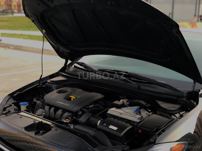 Hyundai Elantra 2018, 164,153 km - 2.0 l - Bakı