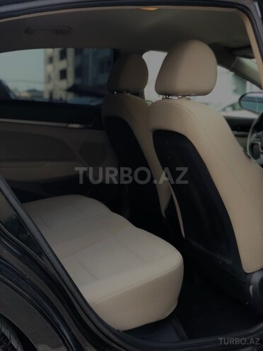 Hyundai Elantra 2018, 164,153 km - 2.0 l - Bakı