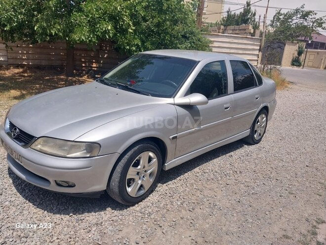 Opel Vectra 1999, 494,222 km - 2.0 l - Bakı