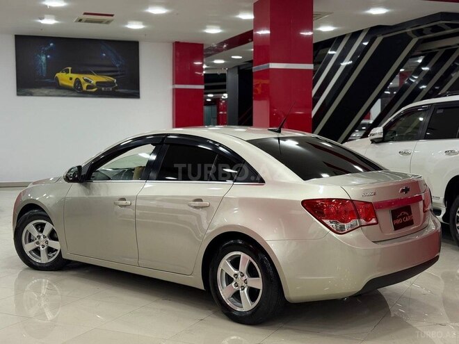 Chevrolet Cruze-5