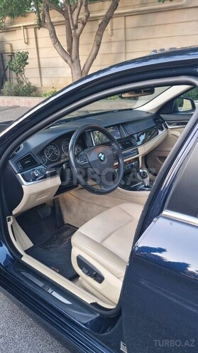 BMW 528 2014, 318,600 km - 2.0 l - Bakı
