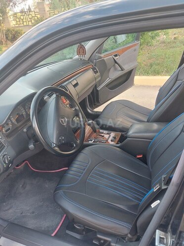 Mercedes E 280 2000, 443,862 km - 2.8 l - İmişli