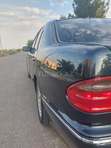 Mercedes E 280 2000, 443,862 km - 2.8 l - İmişli