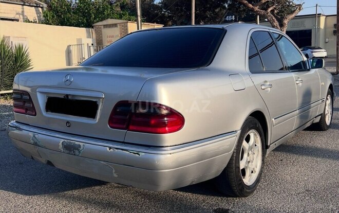 Mercedes E 220 d 1999, 882,000 km - 2.2 l - Bakı