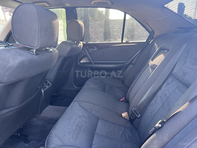 Mercedes E 220 d 1999, 882,000 km - 2.2 l - Bakı