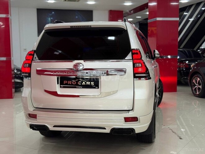 Toyota Land Cruiser Prado-6