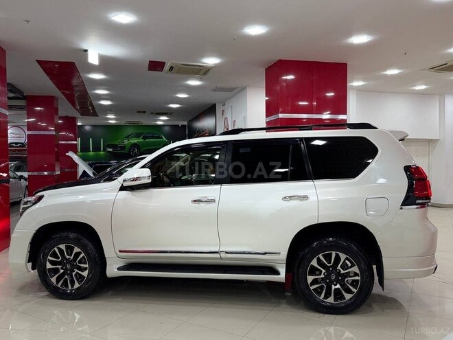 Toyota Land Cruiser Prado-8