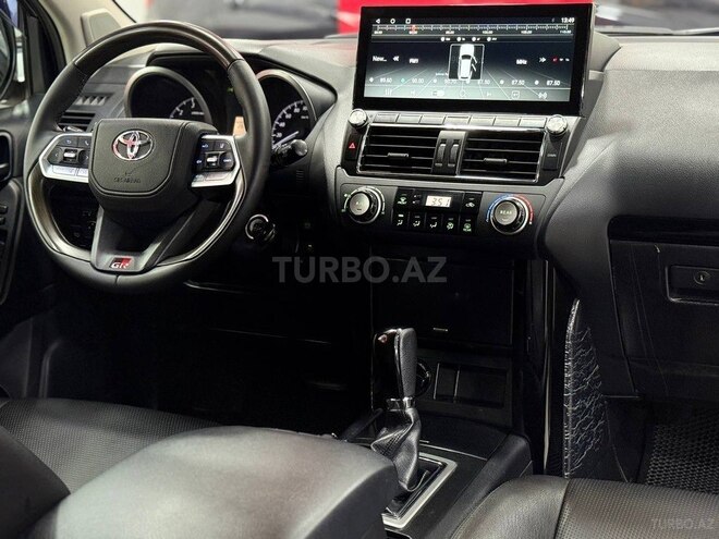 Toyota Land Cruiser Prado-21