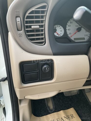 Nissan Sunny 2008, 285,000 km - 1.3 l - Bakı