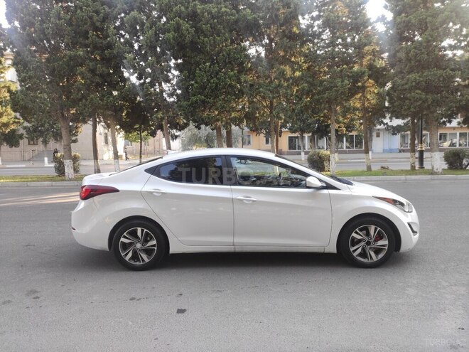 Hyundai Elantra 2015, 172,200 km - 1.8 l - Bakı