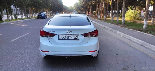 Hyundai Elantra 2015, 172,200 km - 1.8 l - Bakı