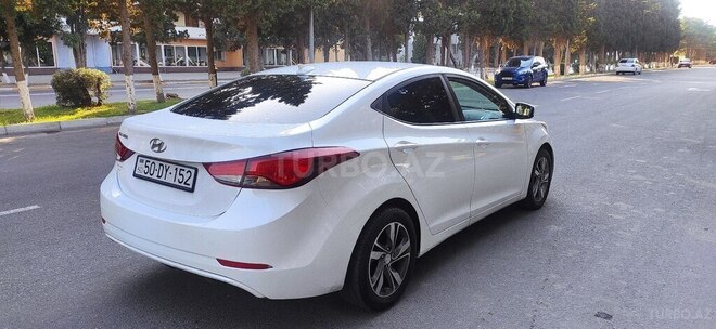 Hyundai Elantra 2015, 172,200 km - 1.8 l - Bakı