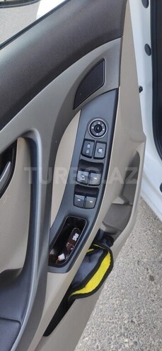 Hyundai Elantra 2015, 172,200 km - 1.8 l - Bakı