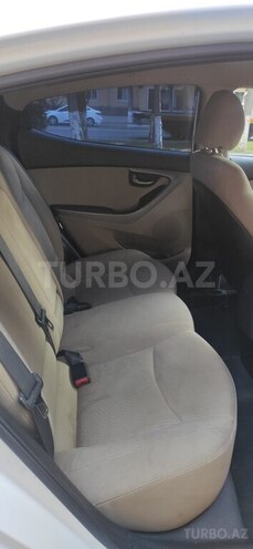 Hyundai Elantra 2015, 172,200 km - 1.8 l - Bakı
