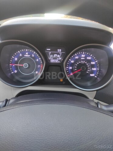 Hyundai Elantra 2015, 172,200 km - 1.8 l - Bakı