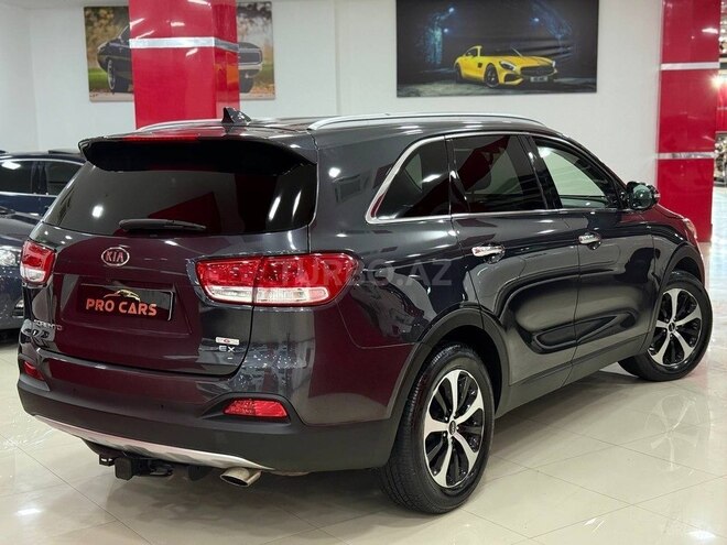 Kia Sorento-14