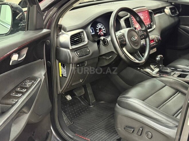 Kia Sorento-23