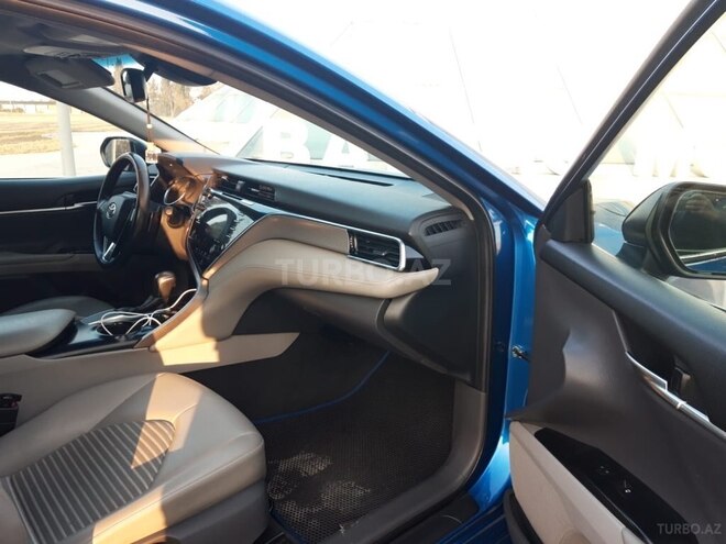 Toyota Camry 2018, 178,000 km - 2.5 l - Gəncə