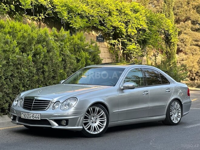 Mercedes E 240 2002, 242,900 km - 2.6 l - Bakı