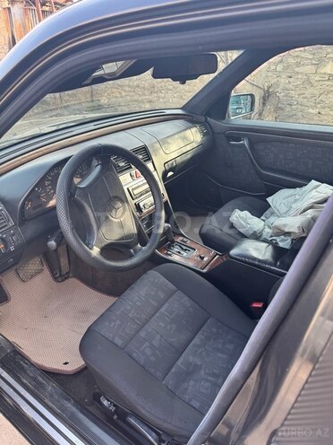 Mercedes C 200 1995, 363,000 km - 2.0 l - Tovuz
