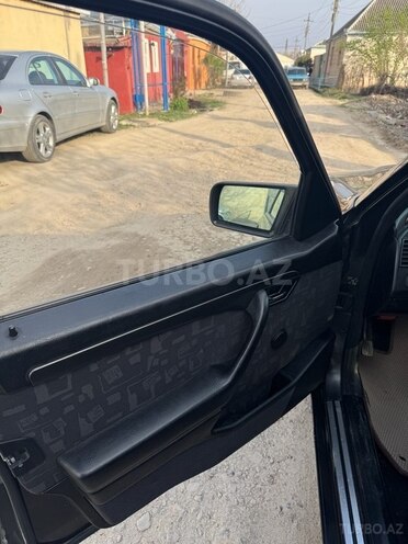 Mercedes C 200 1995, 363,000 km - 2.0 l - Tovuz