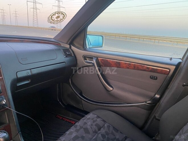Mercedes C 200 1998, 305,606 km - 2.0 l - Bakı