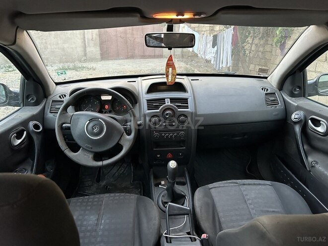 Renault Megane-5