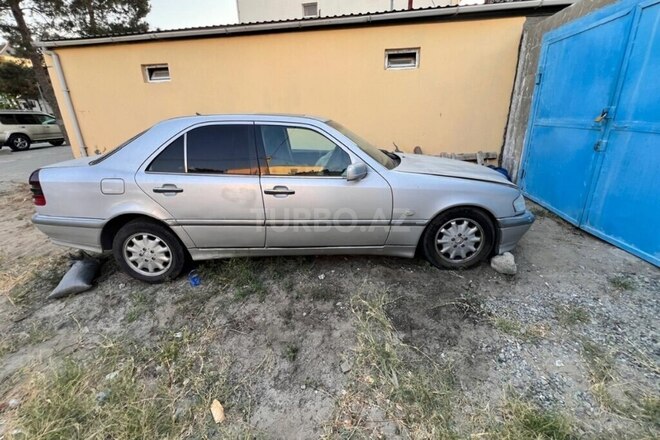Mercedes C 220 d 1999, 450,000 km - 2.0 l - Bakı