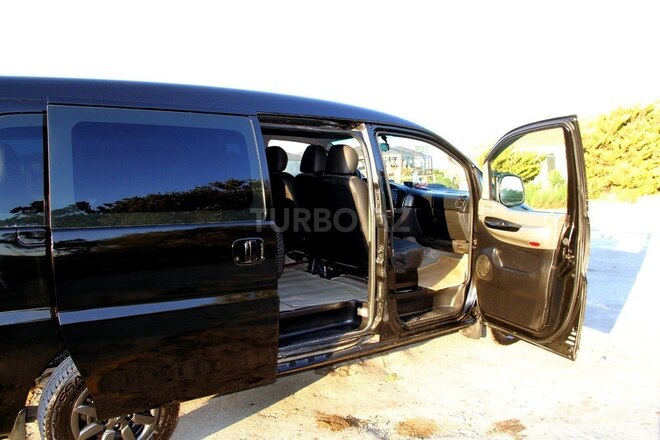 Hyundai H-1 2006, 353,760 km - 2.5 l - Bakı