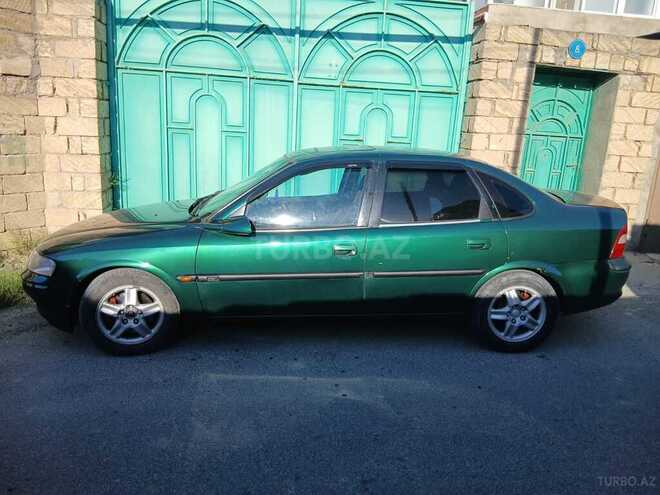 Opel Vectra 1996, 385,000 km - 2.0 l - Sumqayıt