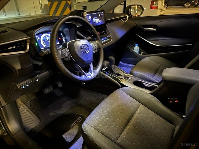 Toyota Corolla 2024, 19,500 km - 1.8 л - Bakı