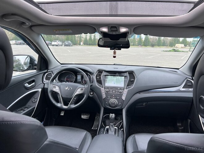 Hyundai Santa Fe-12