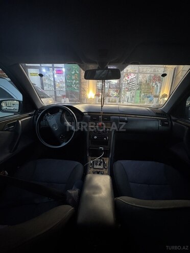 Mercedes E 270 2000, 931,566 km - 2.7 l - Cəlilabad