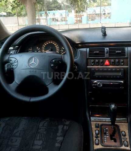 Mercedes E 240 1999, 341,522 km - 2.4 l - Beyləqan