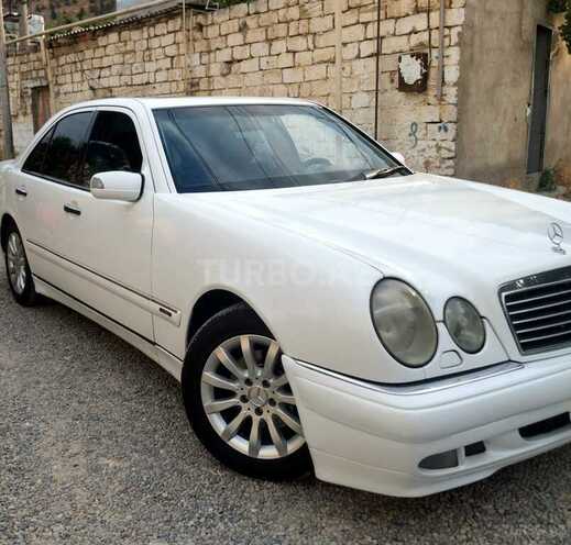 Mercedes E 240 1999, 341,522 km - 2.4 l - Beyləqan