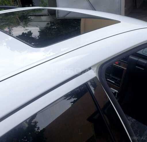 Mercedes E 240 1999, 341,522 km - 2.4 l - Beyləqan
