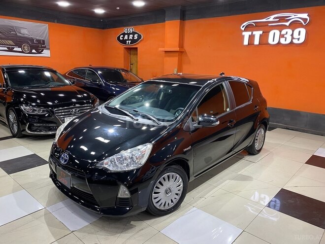 Toyota Prius C 2015, 160,000 km - 1.5 l - Sumqayıt