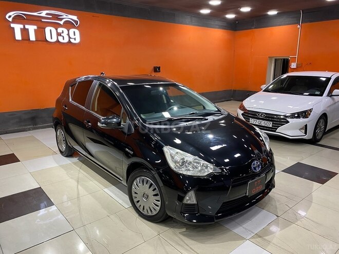 Toyota Prius C 2015, 160,000 km - 1.5 l - Sumqayıt