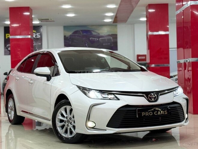Toyota Corolla 2022, 100,000 km - 1.6 l - Bakı