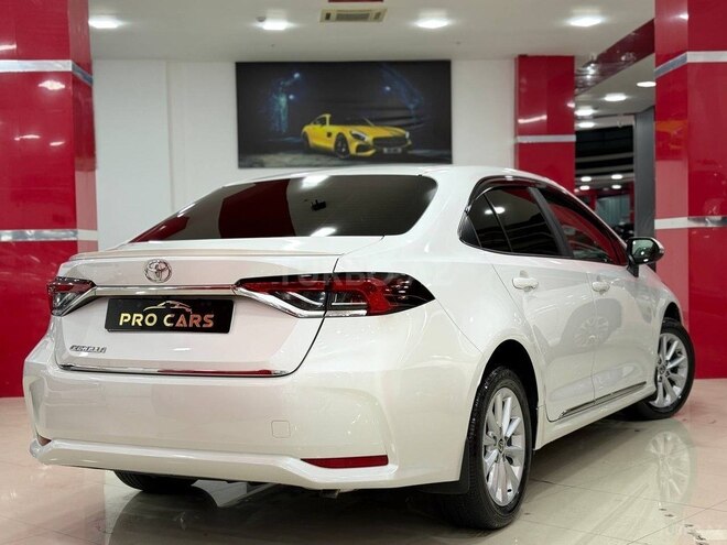 Toyota Corolla 2022, 100,000 km - 1.6 l - Bakı