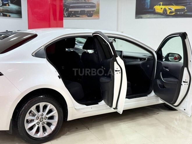 Toyota Corolla 2022, 100,000 km - 1.6 l - Bakı