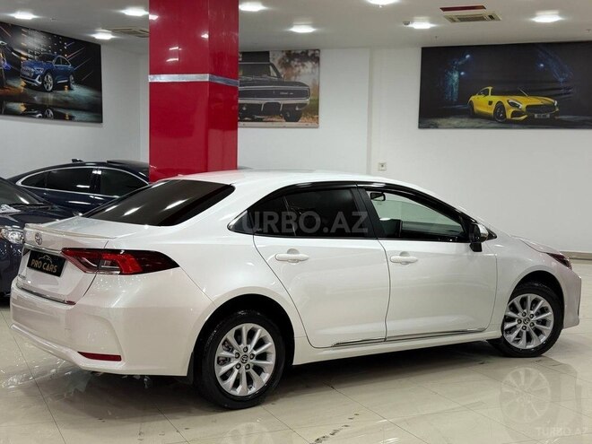 Toyota Corolla 2022, 100,000 km - 1.6 l - Bakı
