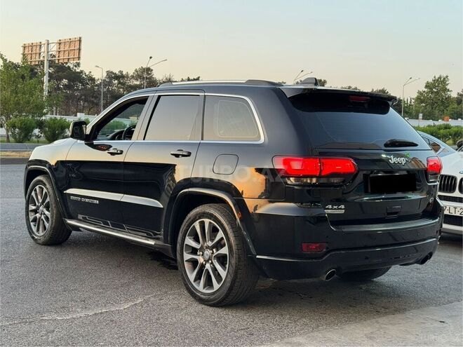 Jeep Grand Cherokee-17